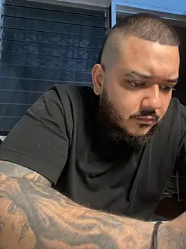 El Titan1998 online show from November 2025 10:57:01 PM