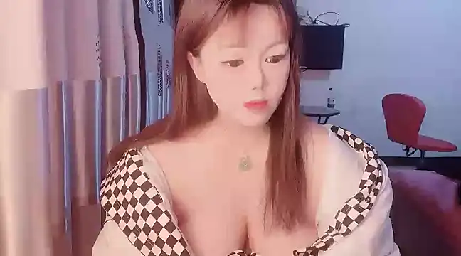 Snapshot of 77-q chatting on December 2024 05:22:02 PM 77-q online show from December 2024 05:22:02 PM