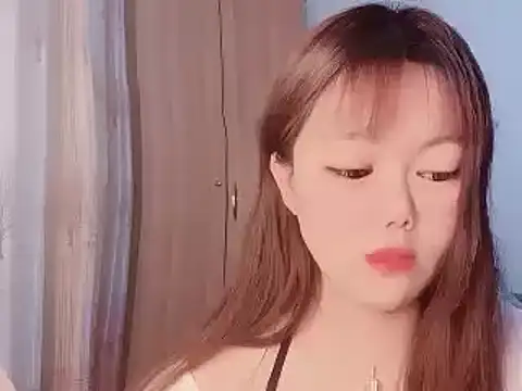 Snapshot of 77-q chatting on December 2024 08:17:02 PM 77-q online show from December 2024 08:17:02 PM