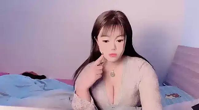 Snapshot of 77-q chatting on January 2025 06:31:01 PM 77-q online show from January 2025 06:31:01 PM