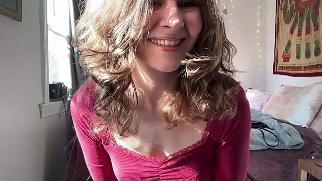Snapshot of leahsparkles chatting on February 2025 02:48:02 PM leahsparkles online show from February 2025 02:48:02 PM