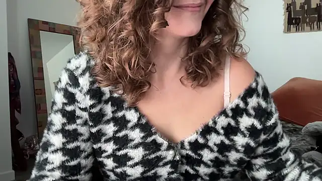 leahsparkles online show from November 2025 03:01:02 PM