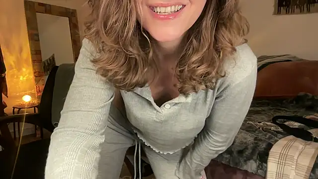 leahsparkles online show from December 2025 03:27:02 AM