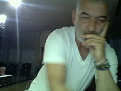 Snapshot of kevincumporn chatting on December 2025 03:20:02 AM kevincumporn online show from December 2025 03:20:02 AM