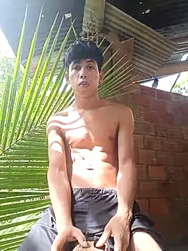 Andres123cv online show from December 2025 07:01:01 PM