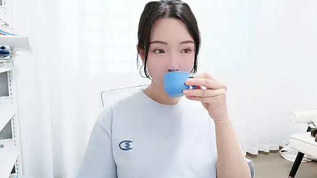 Lucky-kaka999 online show from October 2025 01:37:02 AM