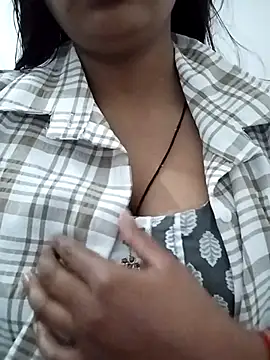 cute monu online show from November 2025 11:32:02 AM