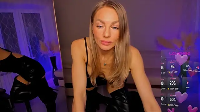 Snapshot of Oliva_Candy chatting on May 2026 07:50:02 PM Oliva Candy online show from May 2026 07:50:02 PM