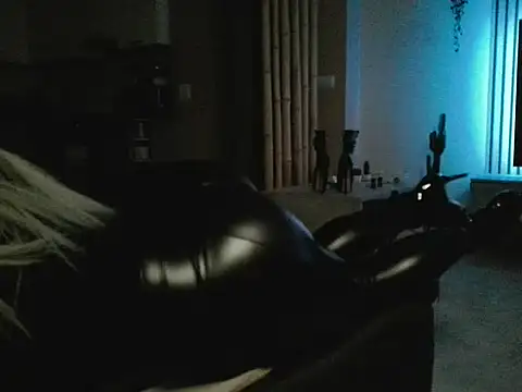 NoraInMask online show from January 2026 09:07:02 PM