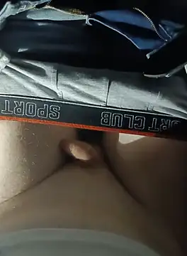 kinkylittle12 online show from October 2025 10:32:01 PM