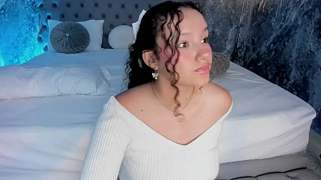 LucyLovelyy online show from March 2025 12:23:02 AM
