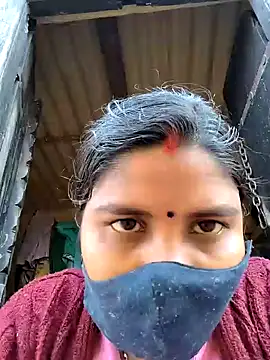 Snapshot of sweet_suman chatting on January 2025 10:28:02 AM sweet suman online show from January 2025 10:28:02 AM