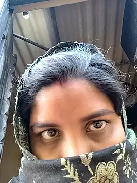 Snapshot of sweet_suman chatting on December 2025 04:29:01 AM sweet suman online show from December 2025 04:29:01 AM