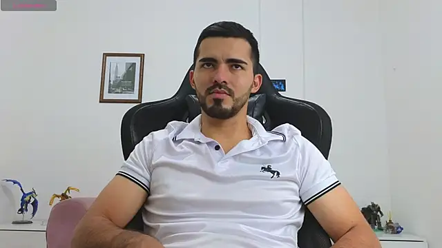 Massimoo 07 online show from September 2025 07:56:02 PM