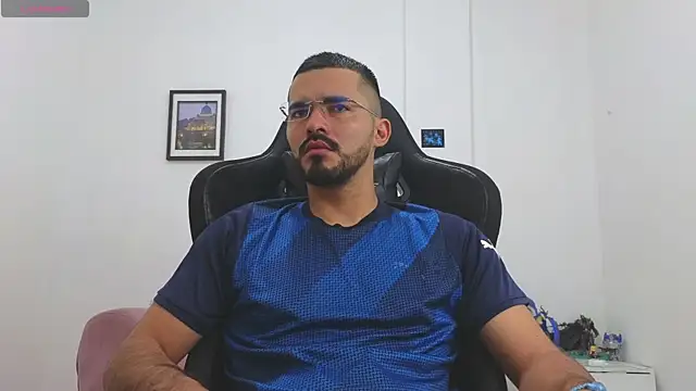 Massimoo 07 online show from January 2026 04:13:02 PM