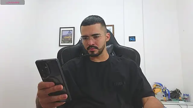 Massimoo 07 online show from January 2026 06:04:02 PM