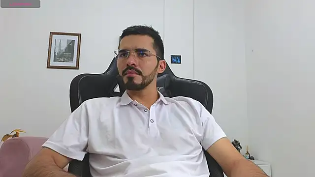 Massimoo 07 online show from October 2025 07:03:01 PM