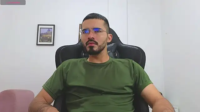 Massimoo 07 online show from December 2025 06:24:01 PM