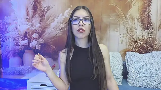 EmaLowe online show from April 2026 03:41:01 AM