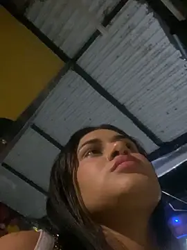 Snapshot of Lexi_Belle_ chatting on January 2025 07:43:01 AM Lexi Belle online show from January 2025 07:43:01 AM