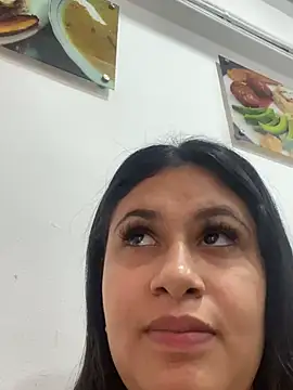 Snapshot of Lexi_Belle_ chatting on February 2025 09:40:01 PM Lexi Belle online show from February 2025 09:40:01 PM