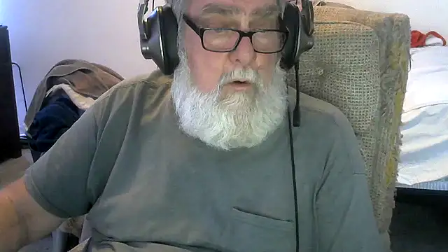 viejo oso online show from May 2026 01:09:01 AM