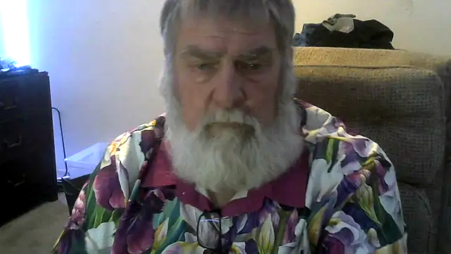 viejo oso online show from May 2026 06:17:01 AM