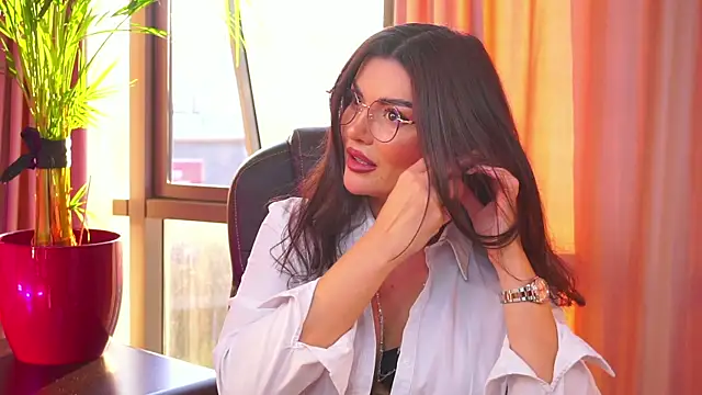 Snapshot of myakalifa chatting on September 2025 04:51:01 AM myakalifa online show from September 2025 04:51:01 AM