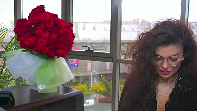 Snapshot of myakalifa chatting on October 2025 09:00:01 AM myakalifa online show from October 2025 09:00:01 AM