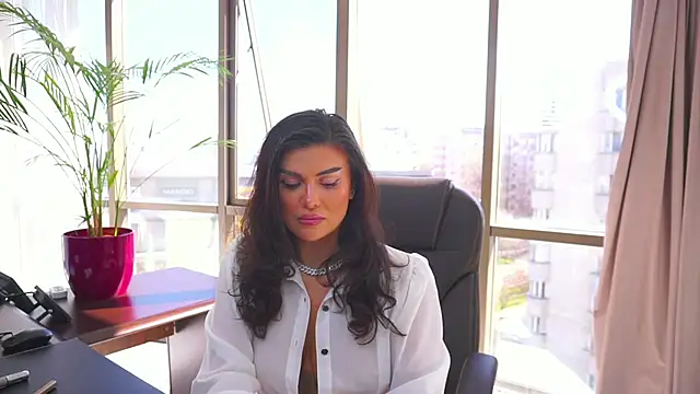 Snapshot of myakalifa chatting on March 2025 08:53:02 AM myakalifa online show from March 2025 08:53:02 AM