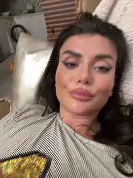 Snapshot of myakalifa chatting on March 2025 08:23:02 AM myakalifa online show from March 2025 08:23:02 AM