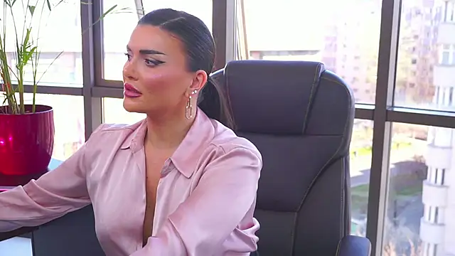 Snapshot of myakalifa chatting on March 2025 11:44:02 AM myakalifa online show from March 2025 11:44:02 AM