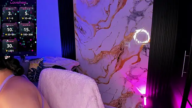 stefany duque1  online show from February 2026 12:45:01 AM