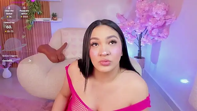 stefany duque1  online show from September 2025 03:11:01 AM
