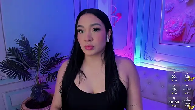 stefany duque1  online show from October 2025 04:01:01 AM