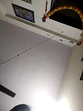 hot punekar online show from October 2025 05:56:02 PM