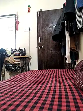 hot punekar online show from November 2025 07:01:02 AM