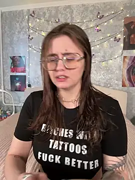 Sabrina shells online show from December 2025 09:30:02 AM