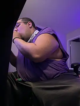 Snapshot of cloudy_couple444 chatting on March 2025 04:49:02 AM cloudy couple444 online show from March 2025 04:49:02 AM