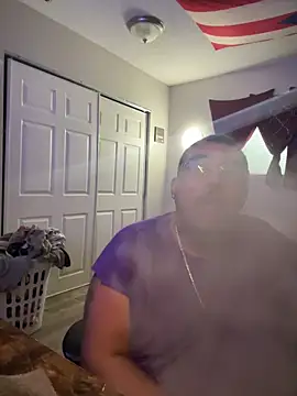 Snapshot of cloudy_couple444 chatting on October 2025 04:39:01 PM cloudy couple444 online show from October 2025 04:39:01 PM