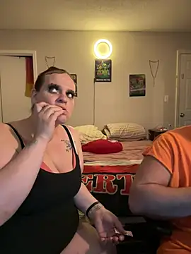 Snapshot of cloudy_couple444 chatting on March 2025 08:37:01 AM cloudy couple444 online show from March 2025 08:37:01 AM