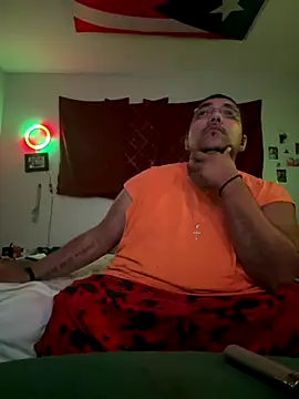 Snapshot of cloudy_couple444 chatting on October 2025 05:45:01 AM cloudy couple444 online show from October 2025 05:45:01 AM