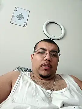 Snapshot of cloudy_couple444 chatting on September 2025 09:39:01 PM cloudy couple444 online show from September 2025 09:39:01 PM