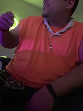 Snapshot of cloudy_couple444 chatting on February 2025 05:40:01 AM cloudy couple444 online show from February 2025 05:40:01 AM