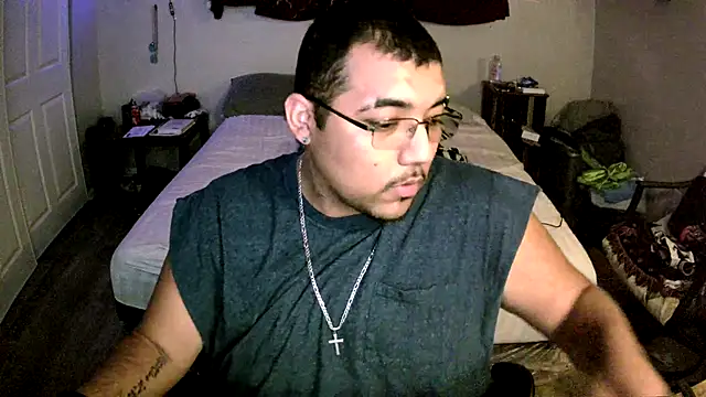 Snapshot of cloudy_couple444 chatting on October 2025 12:03:01 AM cloudy couple444 online show from October 2025 12:03:01 AM