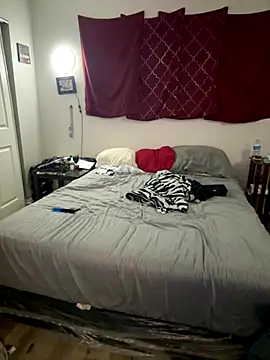 Snapshot of cloudy_couple444 chatting on October 2025 05:41:02 AM cloudy couple444 online show from October 2025 05:41:02 AM