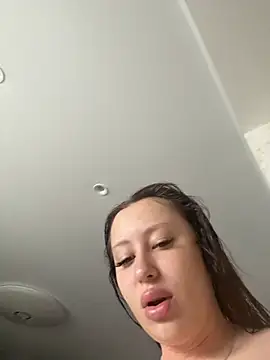 AndreaMood online show from May 2026 02:11:01 AM
