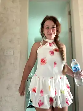 AndreaMood online show from November 2025 02:04:02 AM