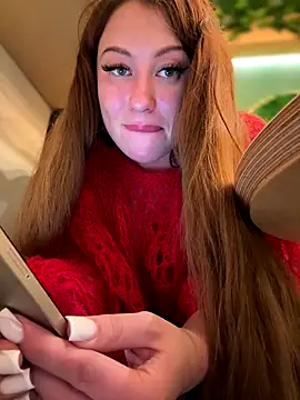 Snapshot of AndreaMood chatting on October 2025 11:36:02 AM AndreaMood online show from October 2025 11:36:02 AM