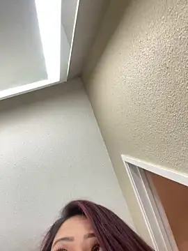 Dnasty408 online show from November 2025 03:12:02 AM